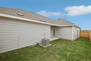 633 Salamander St, San Marcos, TX 78666 - Photo 35