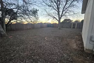 4417 Lendall Ln, Austin, TX 78744 - Photo 17