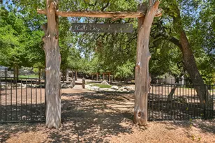 810 Crestone Stream Dr, Austin, TX 78738 - Photo 31