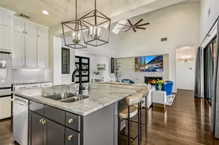 810 Crestone Stream Dr, Austin, TX 78738 - Photo 11