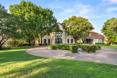 2819 Cliff Point, Spicewood, TX 78669 - Photo 5