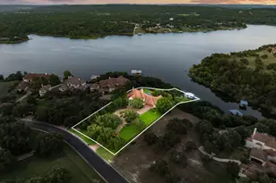 2819 Cliff Pt, Spicewood, TX 78669 - Photo 33