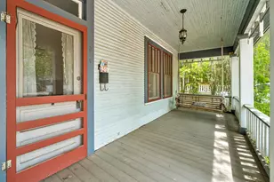304 W 35th St, Austin, TX 78705 - Photo 3