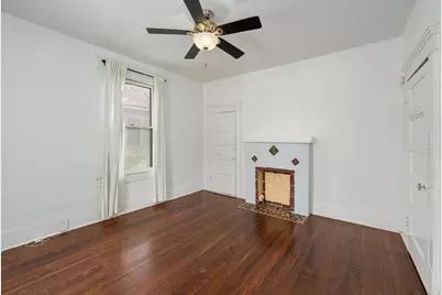 304 W 35th Street, Austin, TX 78705 - Photo 13