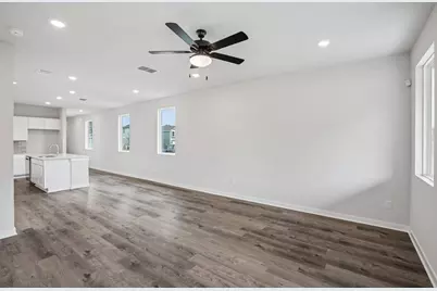 138 Hornet Street, Elgin, TX 78621 - Photo 7