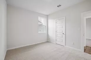 138 Hornet St, Elgin, TX 78621 - Photo 27