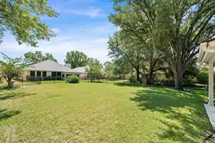 103 Village Dr, Georgetown, TX 78628 - Photo 31