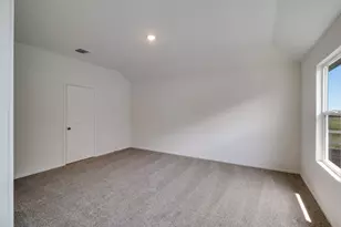 317 Ebbsfleet Dr, Uhland, TX 78640 - Photo 9