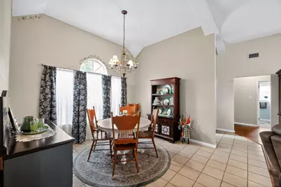 127 S Pohakea Drive, Bastrop, TX 78602 - Photo 5