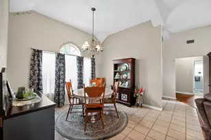 127 S Pohakea Dr, Bastrop, TX 78602 - Photo 5