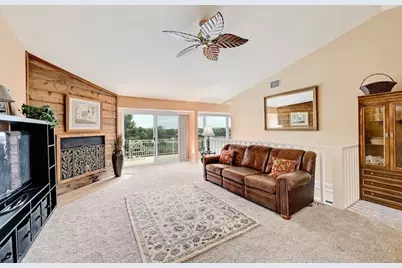 200 Full Moon #3, Horseshoe Bay, TX 78657 - Photo 3