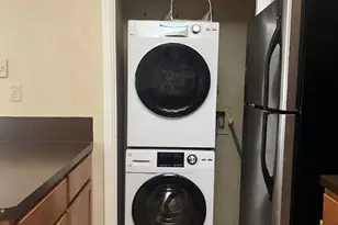 806 W 24th St, Austin, TX 78705 - Photo 5