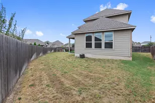 224 Rosebush Dr, Liberty Hill, TX 78642 - Photo 23
