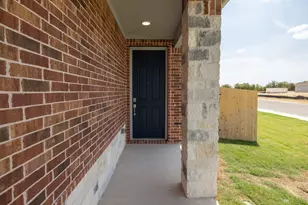 1500 Carriageway Dr, Georgetown, TX 78626 - Photo 5