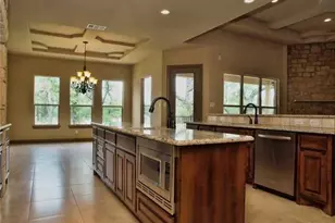 104 Vista Ln, Georgetown, TX 78633 - Photo 9