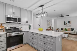 8509 Rockwood Ln, Austin, TX 78757 - Photo 9