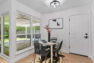8509 Rockwood Ln, Austin, TX 78757 - Photo 5