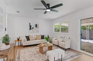 8509 Rockwood Ln, Austin, TX 78757 - Photo 11