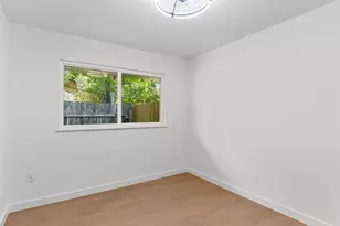 8509 Rockwood Ln, Austin, TX 78757 - Photo 17