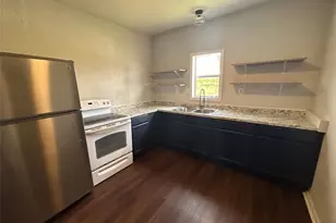 400 Symes St, Taylor, TX 76574 - Photo 19