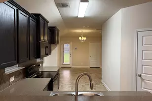 200 McCoy Ln, Hutto, TX 78634 - Photo 7