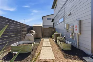 706 Short Kemp St, Austin, TX 78741 - Photo 35