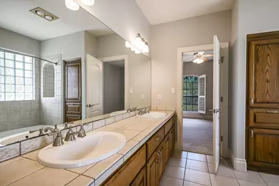 19620 Single Peak Cove, Spicewood, TX 78669 - Photo 25