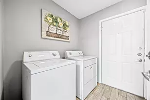 11815 Lochridge Dr, Austin, TX 78758 - Photo 17