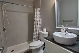 11815 Lochridge Dr, Austin, TX 78758 - Photo 11