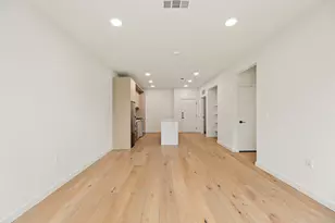 2209 S 1st St, Austin, TX 78704 - Photo 13
