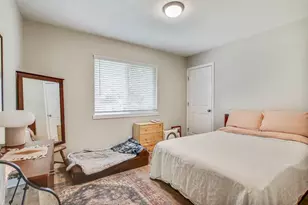 6204 Lotus Ln, Austin, TX 78721 - Photo 17