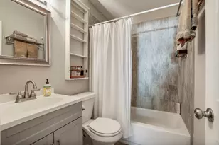 6204 Lotus Ln, Austin, TX 78721 - Photo 19