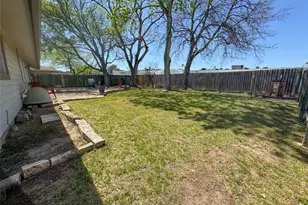 8602 Colonial Dr, Austin, TX 78758 - Photo 19