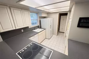 6103 Bullard Dr, Austin, TX 78757 - Photo 9