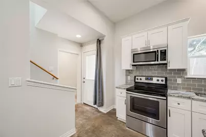 811 Gunter Street #B, Austin, TX 78702 - Photo 9