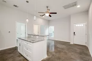 811 Gunter St, Austin, TX 78702 - Photo 11