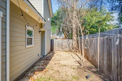 811 Gunter Street #B, Austin, TX 78702 - Photo 29