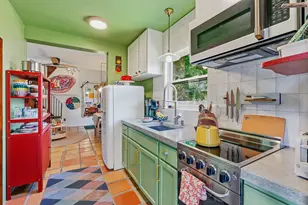 2519 E 4th St, Austin, TX 78702 - Photo 11