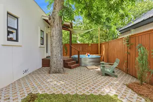 2519 E 4th St, Austin, TX 78702 - Photo 5