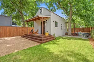 2519 E 4th St, Austin, TX 78702 - Photo 3
