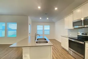 426 Bluejack Wy, Hutto, TX 78634 - Photo 3