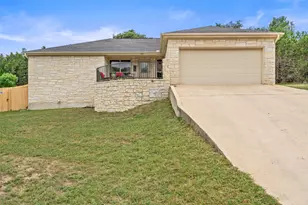 22305 Shotts Dr, Spicewood, TX 78669 - Photo 1