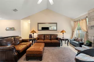 22305 Shotts Dr, Spicewood, TX 78669 - Photo 11