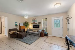 22305 Shotts Dr, Spicewood, TX 78669 - Photo 9