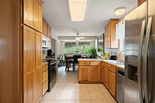 22305 Shotts Dr, Spicewood, TX 78669 - Photo 19