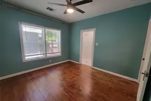 306 W 42nd St, Austin, TX 78751 - Photo 23