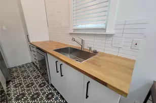 306 W 42nd St, Austin, TX 78751 - Photo 15