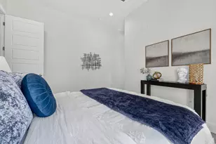 1205 W 49 1/2 St, Austin, TX 78756 - Photo 17