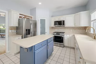 8106 Miller Falls Drive, Round Rock, TX 78681 - Photo 11