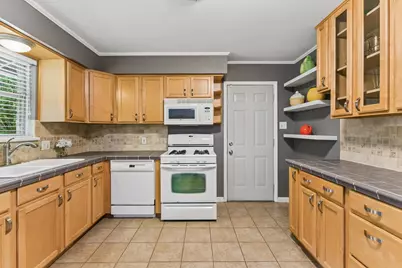 6902 Notre Dame Drive, Austin, TX 78723 - Photo 5